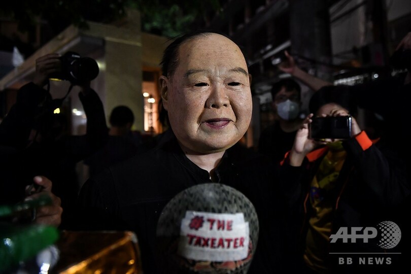 タイでハリポタテーマの反政府デモ、民主主義の「魔法」を