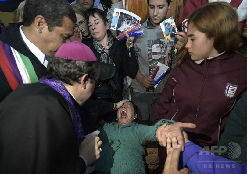 悪霊も退散？ アルゼンチンの「悪魔払い教室」