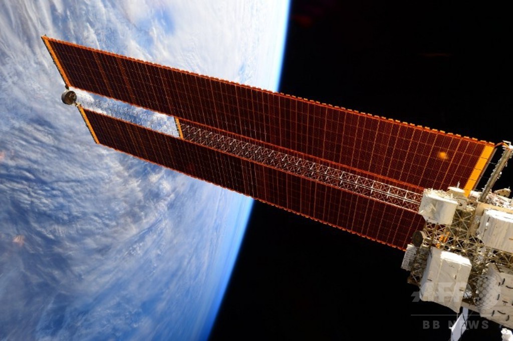 ロシア宇宙庁、ISSの軌道修正に成功と発表 ロシア宇宙庁、ISSの軌道修正に成功と発表