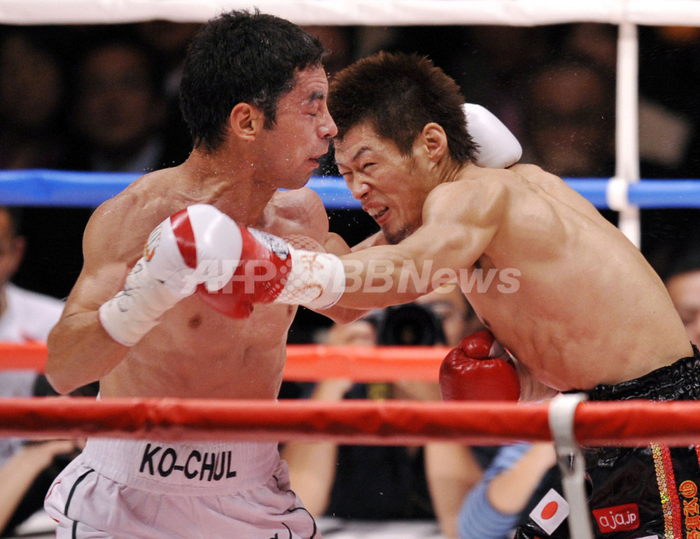 ボクシングポスターB2 壮絶KOウィラポン長期政権陥落 長谷川時代の到来