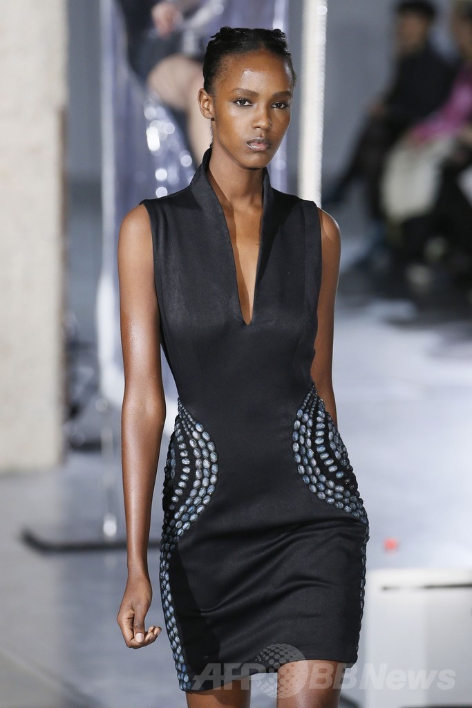 ＜14/15年秋冬パリコレクション＞イリス・ヴァン・ヘルペン