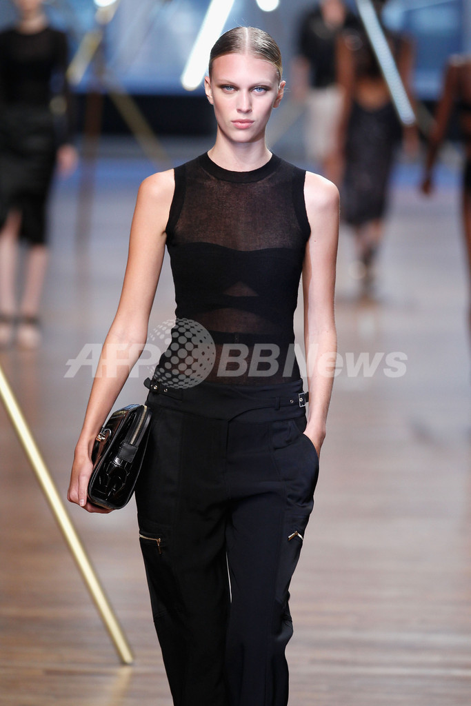 ＜14年春夏NYコレクション＞ジェイソン ウー