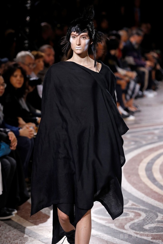 「ヨウジヤマモト」17年春夏