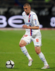 08-09フランスリーグ1第35節、オリンピック・リヨン（%%Olympique Lyon%%）対ナント（%%FC Nantes%%）。試合はリヨンが3-0で勝利した。写真はボールを運ぶリヨンのカリム・ベンゼマ（%%Karim Benzema%%）。（2009年5月12日撮影）(c)AFP/PHILIPPE MERLE