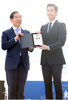 韓国・ソウル（Seoul）で同市の広報大使に任命された、俳優のキム・スヒョン（Kim Soo-Hyun、右、2014年10月25日撮影）。(c)STARNEWS
