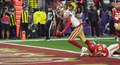 23NFL、第58回スーパーボウル、カンザスシティ・チーフス対サンフランシスコ・フォーティナイナーズ。タッチダウンを決めるサンフランシスコ・フォーティナイナーズのジャウアン・ジェニングス（左、2024年2月11日撮影）。(c)TIMOTHY A. CLARY / AFP