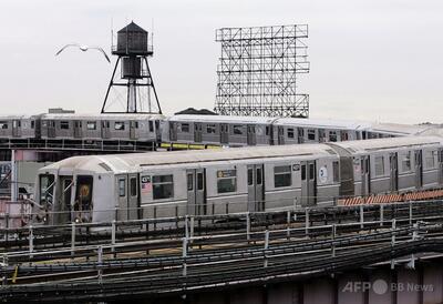 無人の地下鉄車両「乗っ取り」 容疑者の動画公開 米NY警察