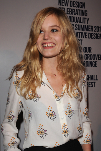 英モデル・オブ・ザ・イヤー有力候補、ミック・ジャガーの娘に注目