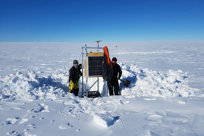 南極巨大氷河、海面上に浮く部分が予想上回る 崩壊加速に懸念