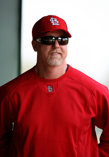 マグワイア打撃コーチが春季キャンプでデビュー