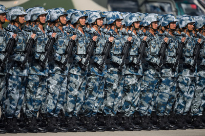 中国の国防白書、「世界の安定損ねる」と米批判