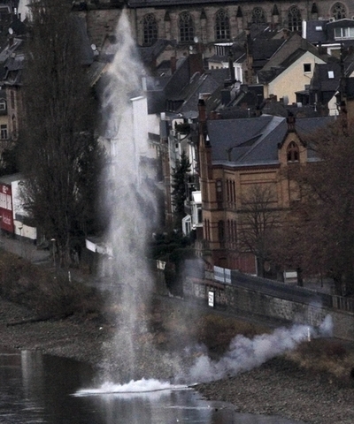 独ライン川で第2次世界大戦の不発弾2発見つかる