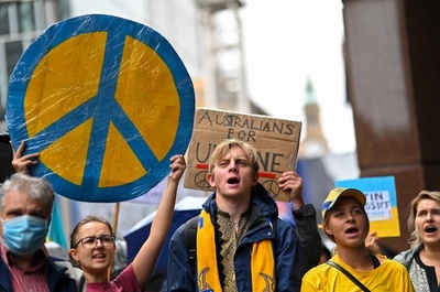 豪でウクライナ侵攻抗議デモ