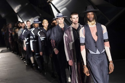 「アストリッド アンデルセン」19/20年秋冬メンズ