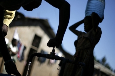 汚職が招く「水危機」、NGO報告