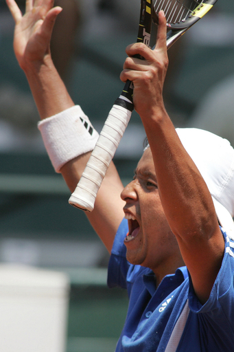 ＜男子テニス 07デビスカップ＞ペルー ミランダがゴンサレスを降し2連勝 - ペルー