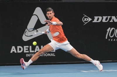 ジョコビッチ、メドベ下しアデレード国際決勝へ けがの不安も否定