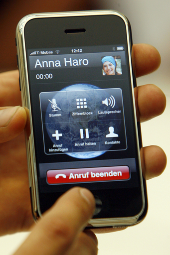 NTTドコモ社長、iPhone発売めぐりアップルCEOと直接会談