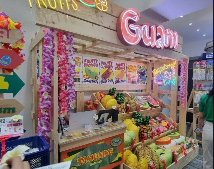 ヤノルジャ・ホリデーマーケットのポップアップストア「グアムグッズショップ」(c)KOREA WAVE