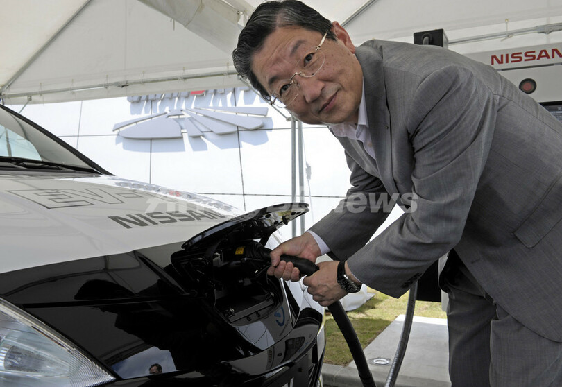 日産自動車、EV実験車両を公開