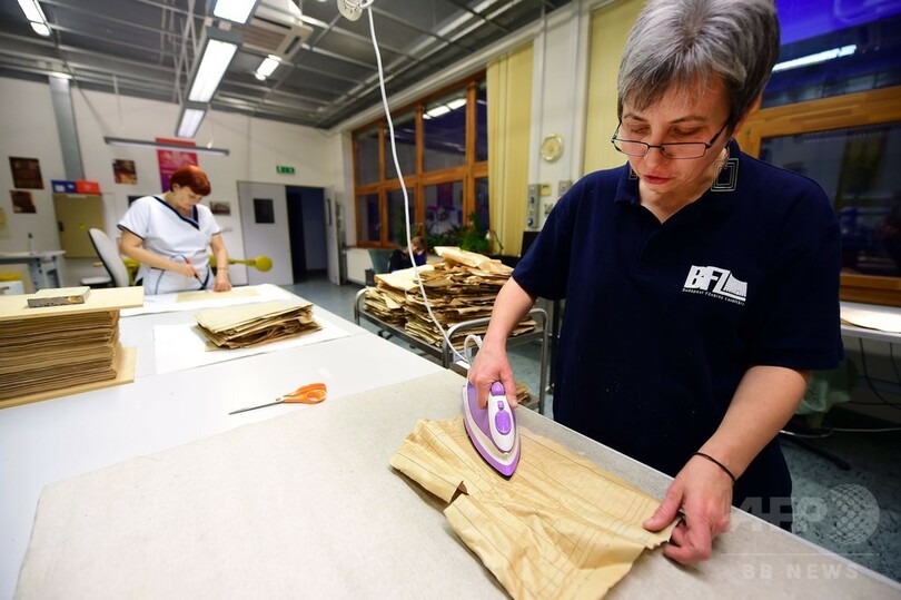 ホロコースト関連資料、アパートの壁の中から発見 ブダペスト