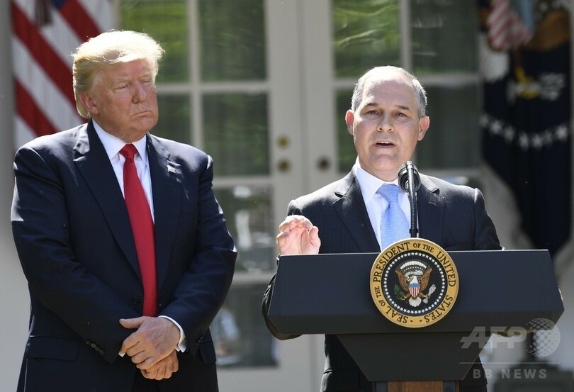 パリ協定、離脱・残留めぐるトランプ政権内の亀裂 イヴァンカ氏も姿なし