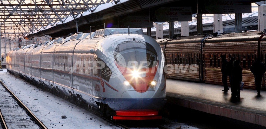 ロシアの高速鉄道「サプサン」、沿線住民から投石や銃撃の嫌がらせ ロシアの高速鉄道「サプサン」、沿線住民から投石や銃撃の嫌がらせ