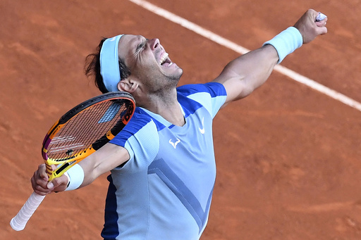 【ナダル】2022 ATPマドリッド着用 ナダルが3時間超えの激闘を制して4回戦へ、試合後はカチンに