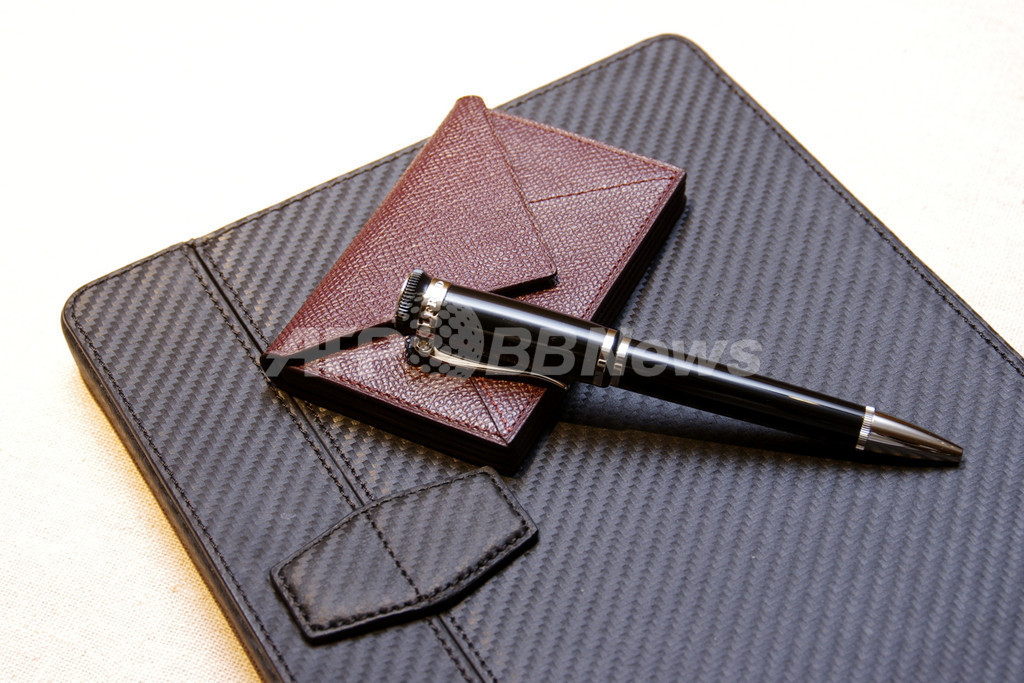 アルフレッド　ダンヒルが銀座の街と男性をオシャレにする