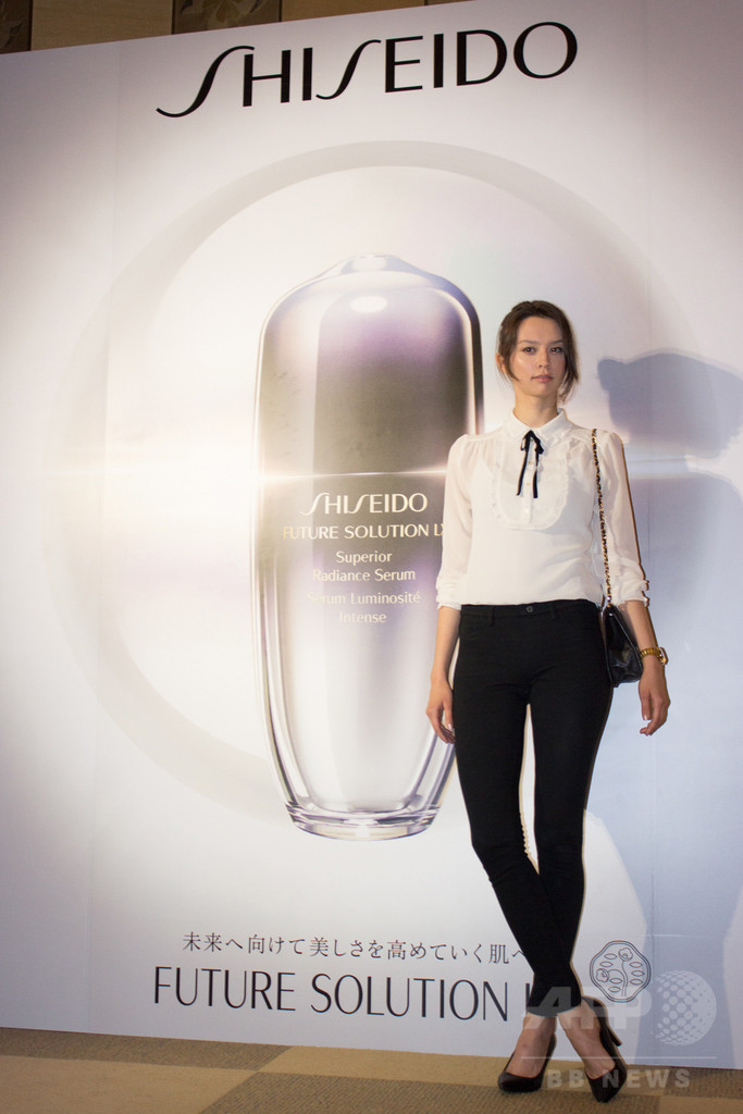 「SHISEIDO」新製品発売記念パーティ、福島リラらセレブが出席