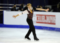 フィギュアスケート欧州選手権（ISU European Figure Skating Championships 2013）は26日、クロアチアのザグレブ（Zagreb）で行われ、男子シングル・フリースケーティング（FS）では、スペインのハビエル・フェルナンデス（Javier Fernandez）が合計274.87点で優勝を飾った。

演技に臨むミハル・ブレジナ（Michal Brezina、2013年1月26日撮影）。(c)AFP/ATTILA KISBENEDEK