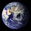 米航空宇宙局（NASA）が公開した地球の画像（2007年7月31日撮影）。(c)AFP/NASA