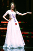 韓国・ソウル（Seoul）市内で4日、「2013ミス・コリア（Miss Korea）」の最終選考会が開かれ、大邱（Daegu）市のユ・イェビン（Yoo Ye-Pin）さん（22）が今年の韓国代表に選ばれた。写真は、今年の韓国代表に選ばれたユ・イェビンさん（2013年6月4日撮影）。(c)STARNEWS