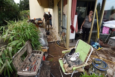 南仏洪水、捜索続く 環境問題で「決断を」仏大統領呼び掛け