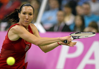 セルビア 1勝1敗の五分に戻す、ヤンコビッチ逆転勝ち