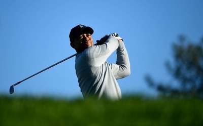 ウッズが本格的復帰戦で大きく出遅れる、ファーマーズ・インシュアランス・オープン