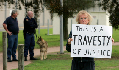 豪国籍の元グアンタナモ収容者、釈放後に身を隠す