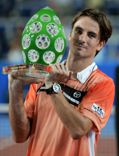 ロブレド マレーを降しATP通算6勝目