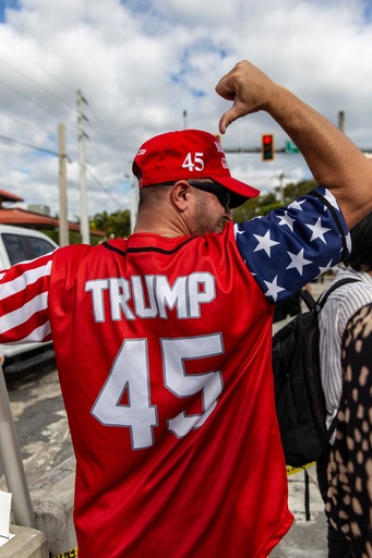 「7500万票を忘れてる」トランプ主義、衰えず