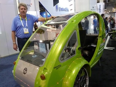 太陽光発電と人力の新バイブリッド乗り物