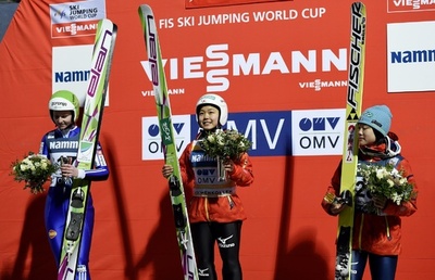 高梨が今季13勝目、ジャンプW杯女子
