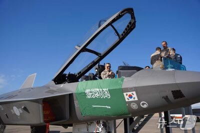 韓国航空宇宙産業を訪問したサウジ空軍司令官…「KF-21など協力拡大を協議」