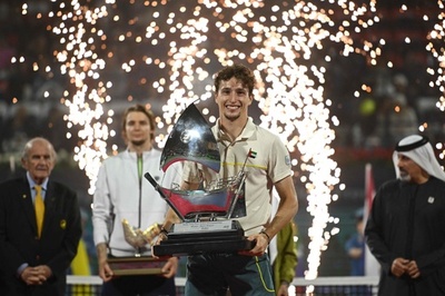 アンベールが今季2勝目 決勝で負け無しの6連勝 ドバイ選手権