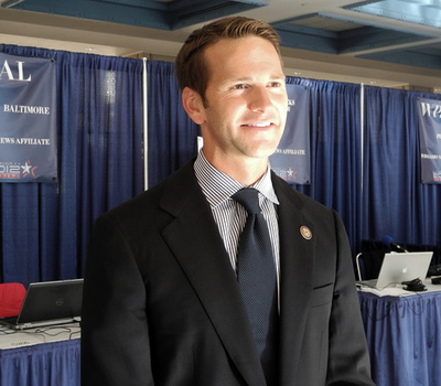 公費で「ダウントン・アビー」風に事務所改装、横領で米議員起訴