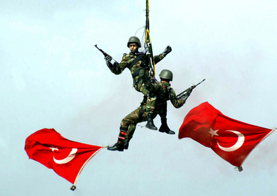 イラク外相が警告、「越境軍事行動は破滅的結果招く」