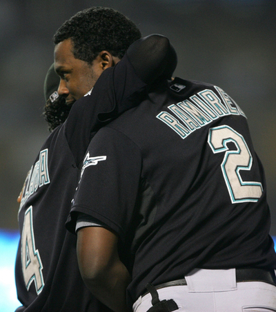 マーリンズ 延長10回の末ドジャースに競り勝つ