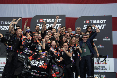 ビニャーレスが米国GP制す 3メーカーで優勝の快挙達成