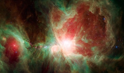 輝くオリオン大星雲の「トラペジウム星団」、NASAが画像を公開