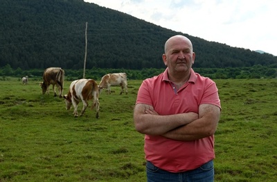 見せしめにオオカミの死骸？ 家畜殺され農家の怒り心頭 クロアチア