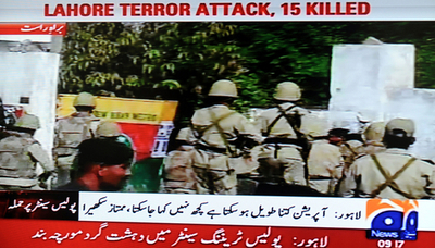 ラホールで武装グループが警察学校を襲撃、パキスタン